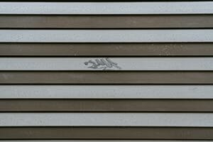 WOOD WALL WITH FADING COLOR
